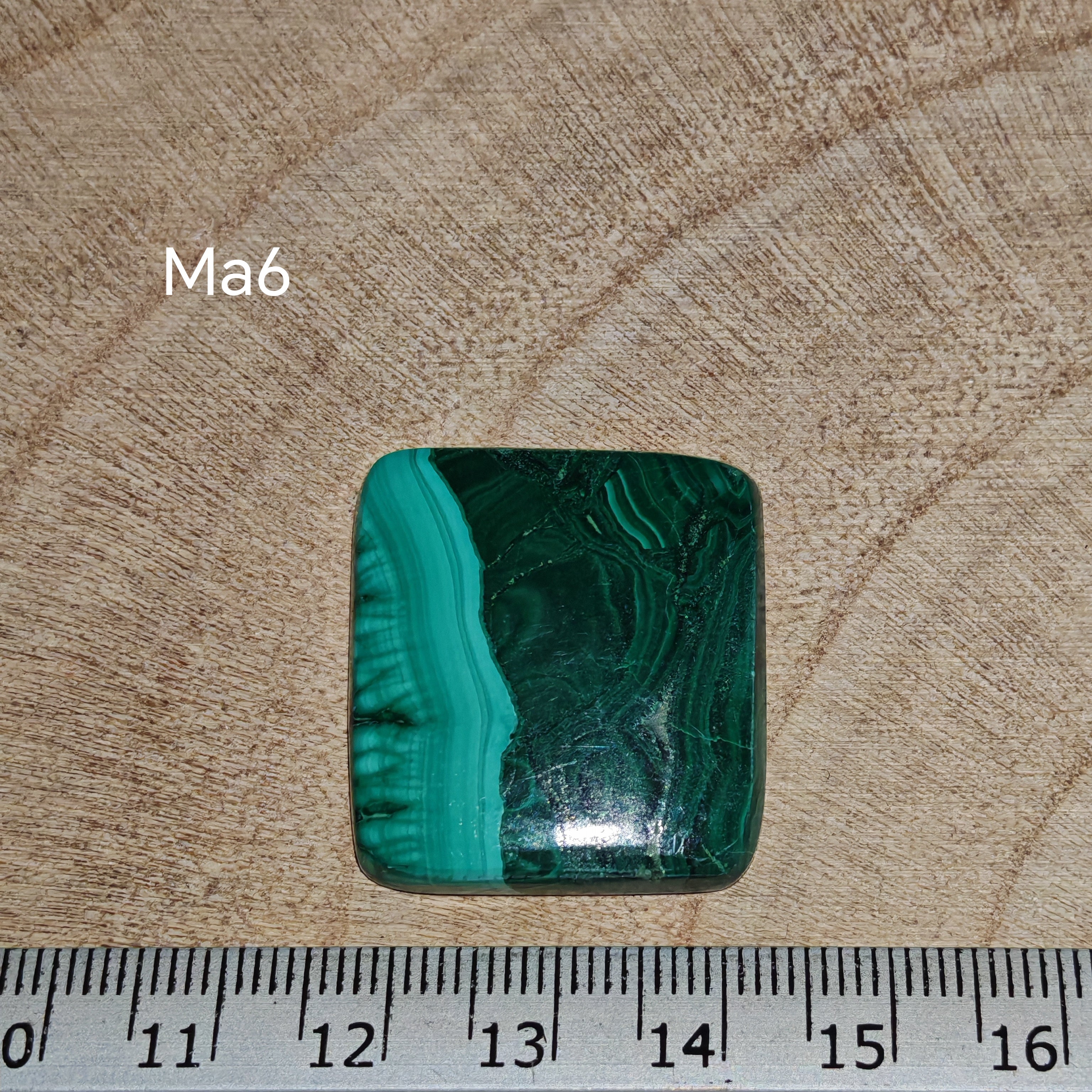 Malachit kaboson Ma6 – természetes malachit ásvány részletfotó