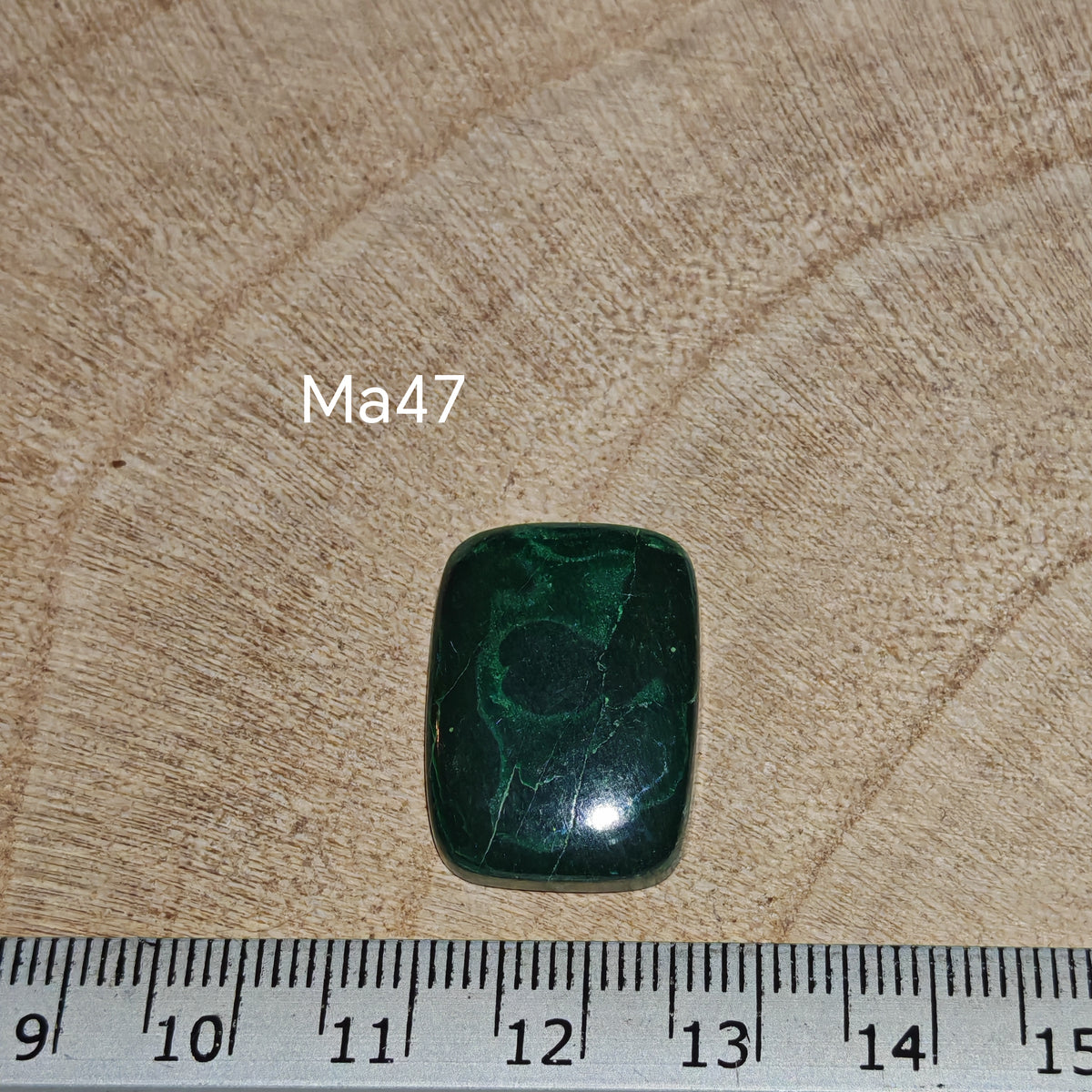 Malachit kaboson Ma47 – természetes malachit ásvány, egyedi darab