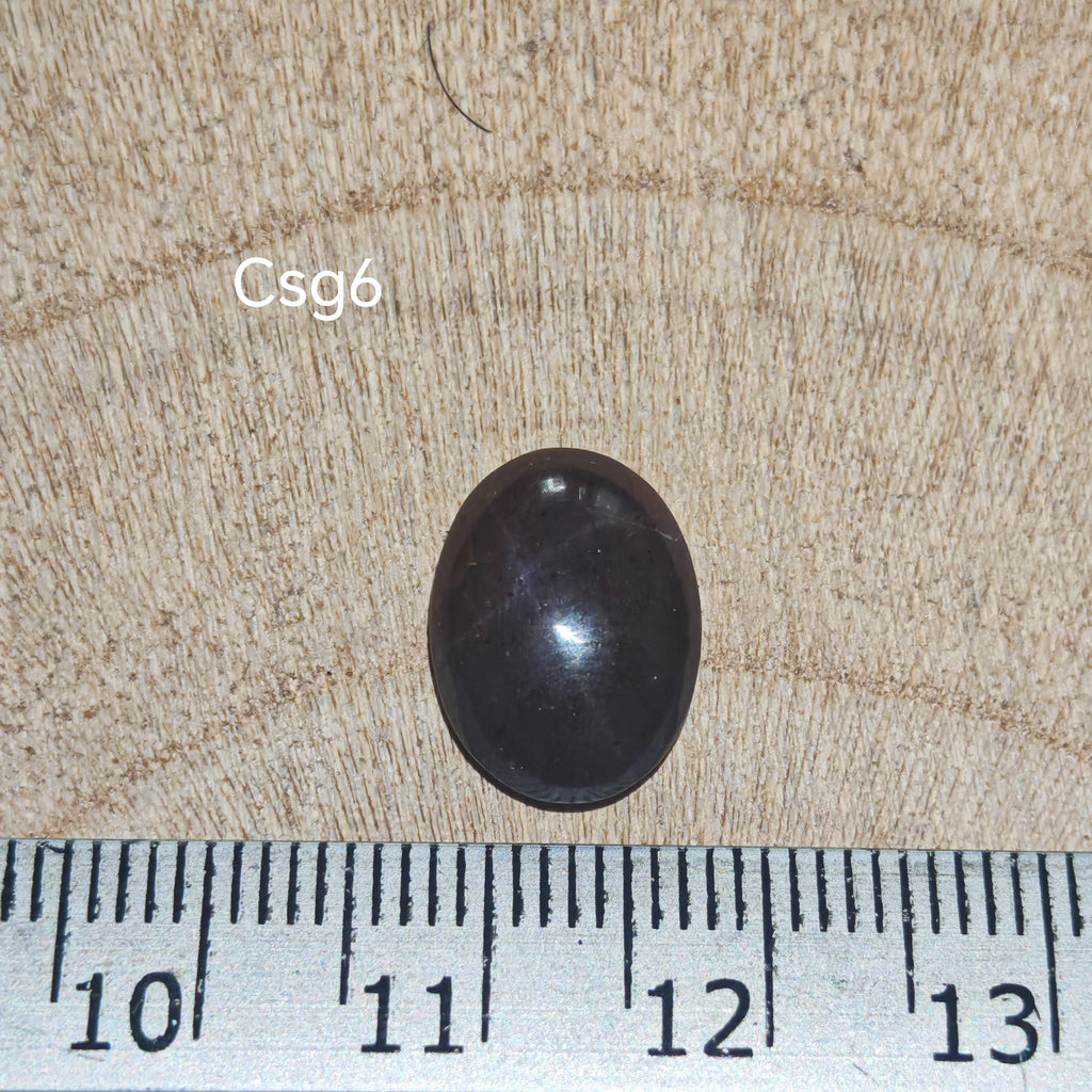 Star Garnet kabochon Csg6 – csillag gránát mérőszalaggal, méret referencia