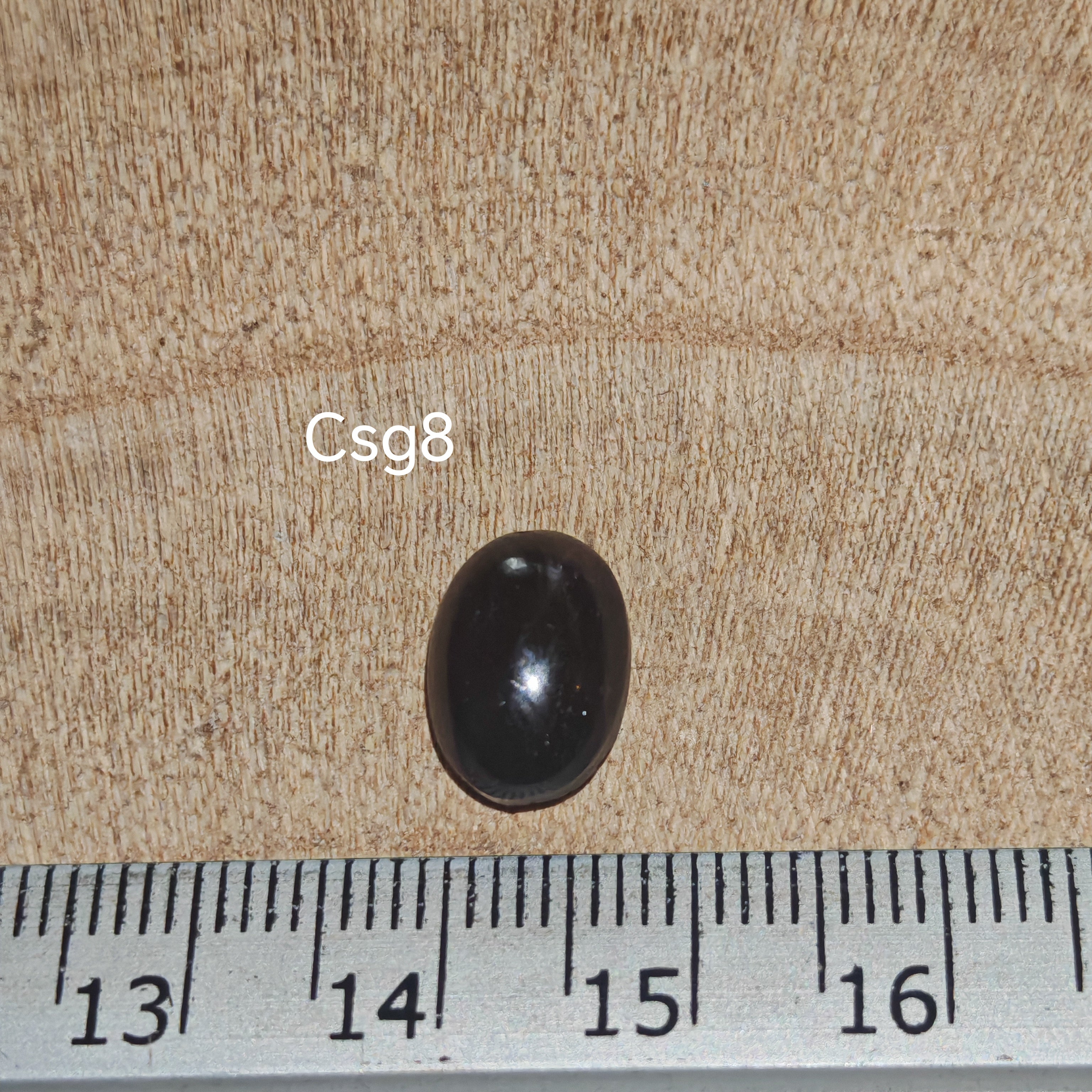Star Garnet kabochon Csg8 – csillag gránát mérőszalaggal, méret referencia