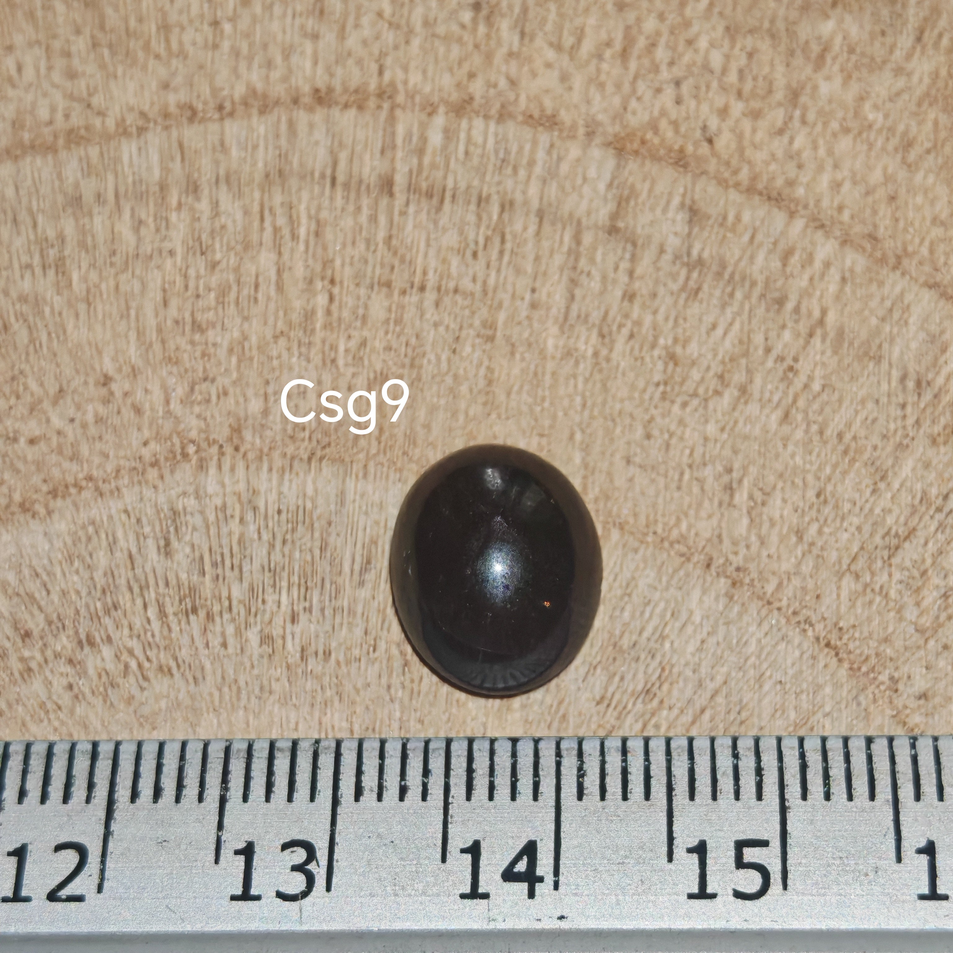 Star Garnet kabochon Csg9 – csillag gránát mérőszalaggal, méret referencia