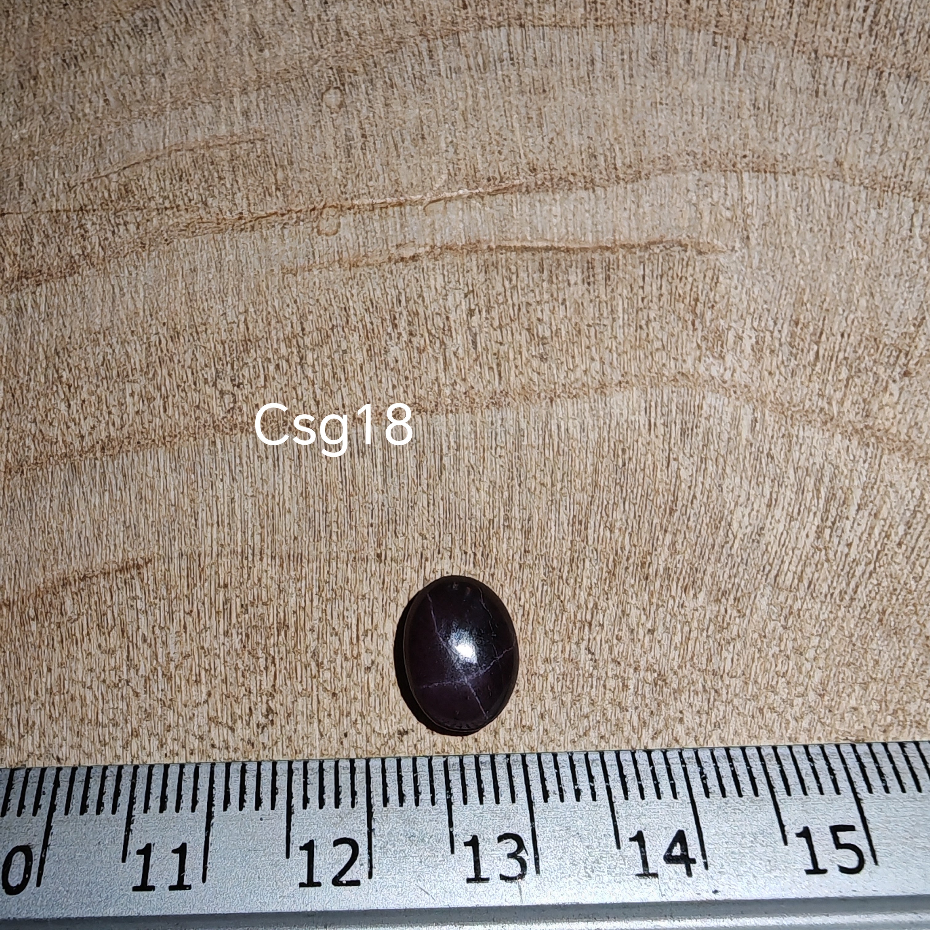 Star Garnet kabochon Csg18 – csillag gránát mérőszalaggal, méret referencia