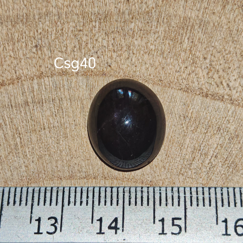 Star Garnet kabochon Csg40 – csillag gránát mérőszalaggal, méret referencia