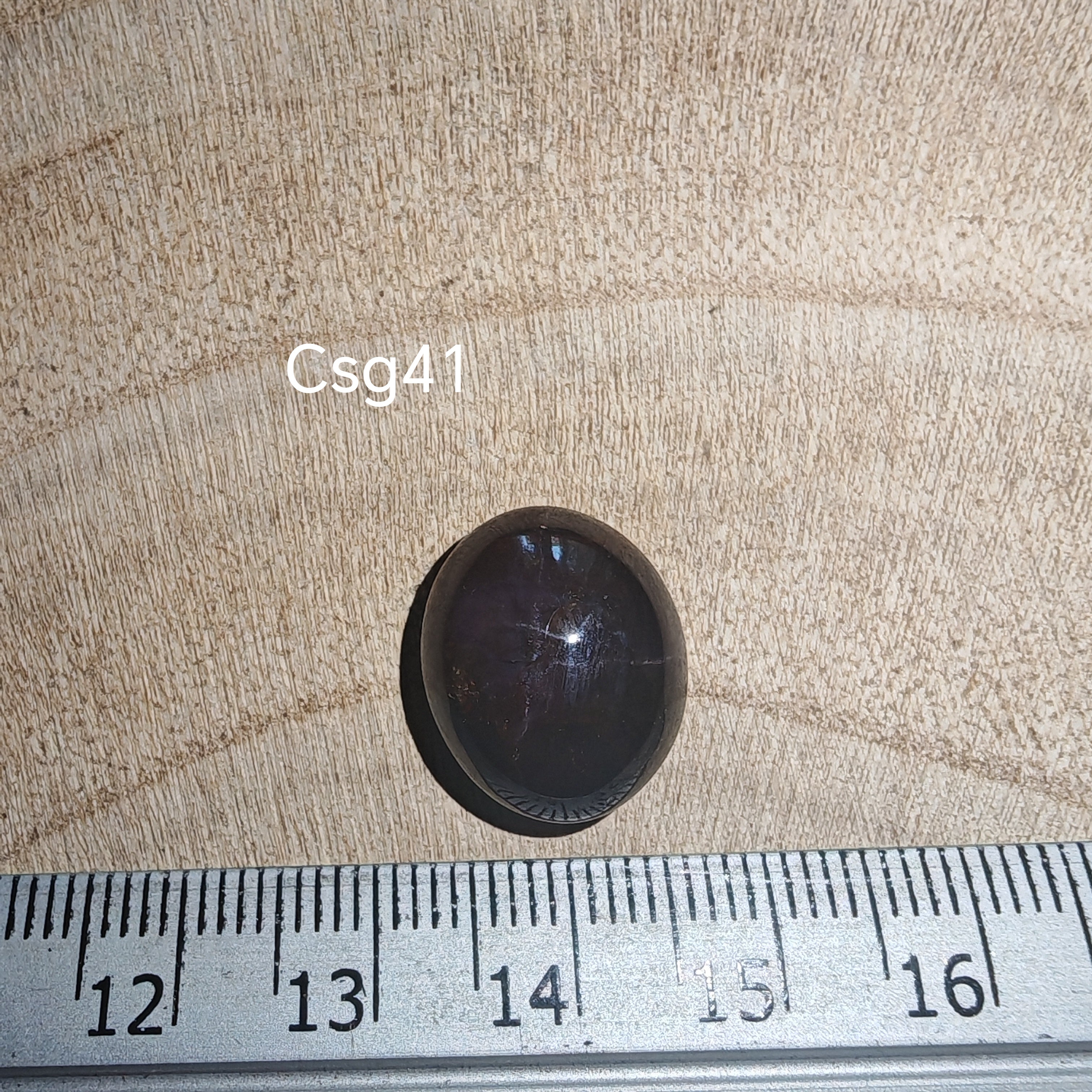 Star Garnet kabochon Csg41 – csillag gránát mérőszalaggal, méret referencia