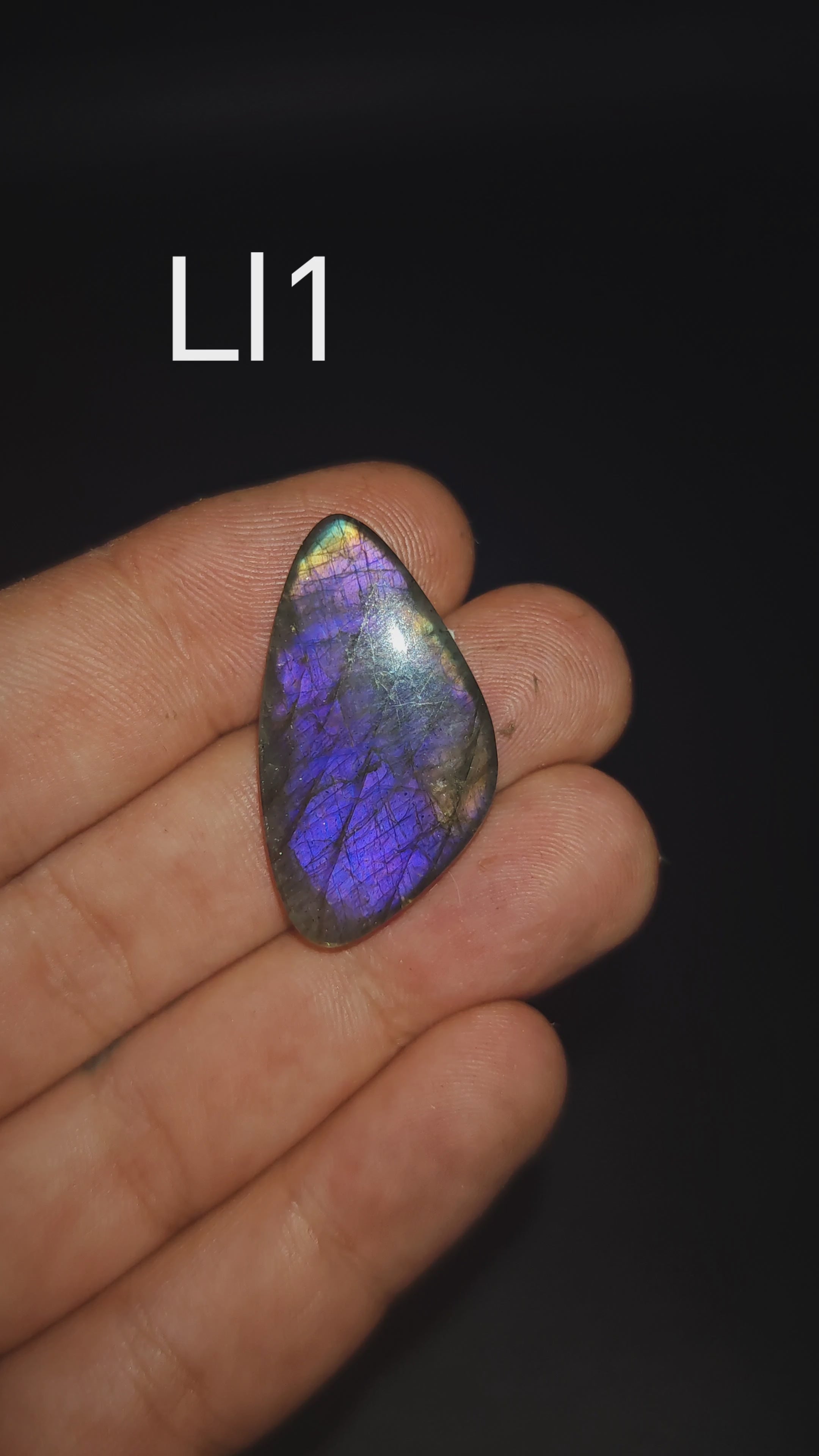 Lila Labradorit Kaboson - Ll11