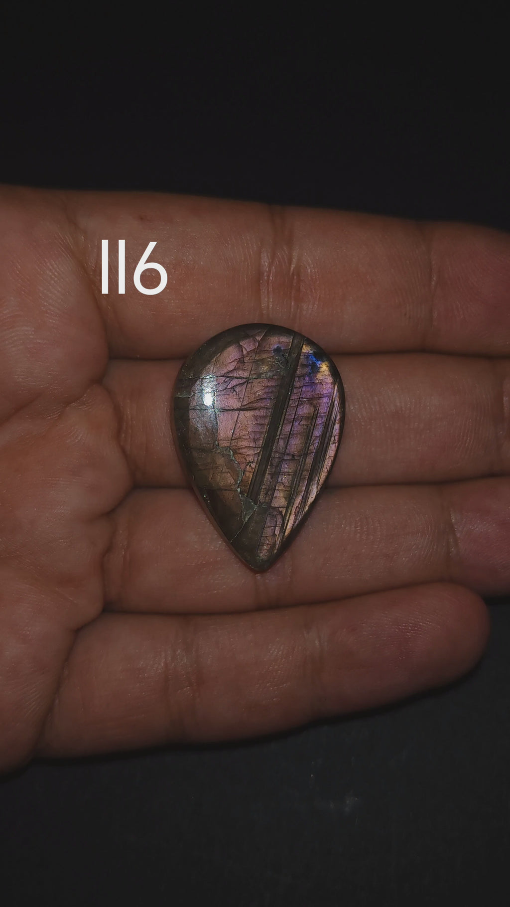 Lila Labradorit kaboson - Ll6
