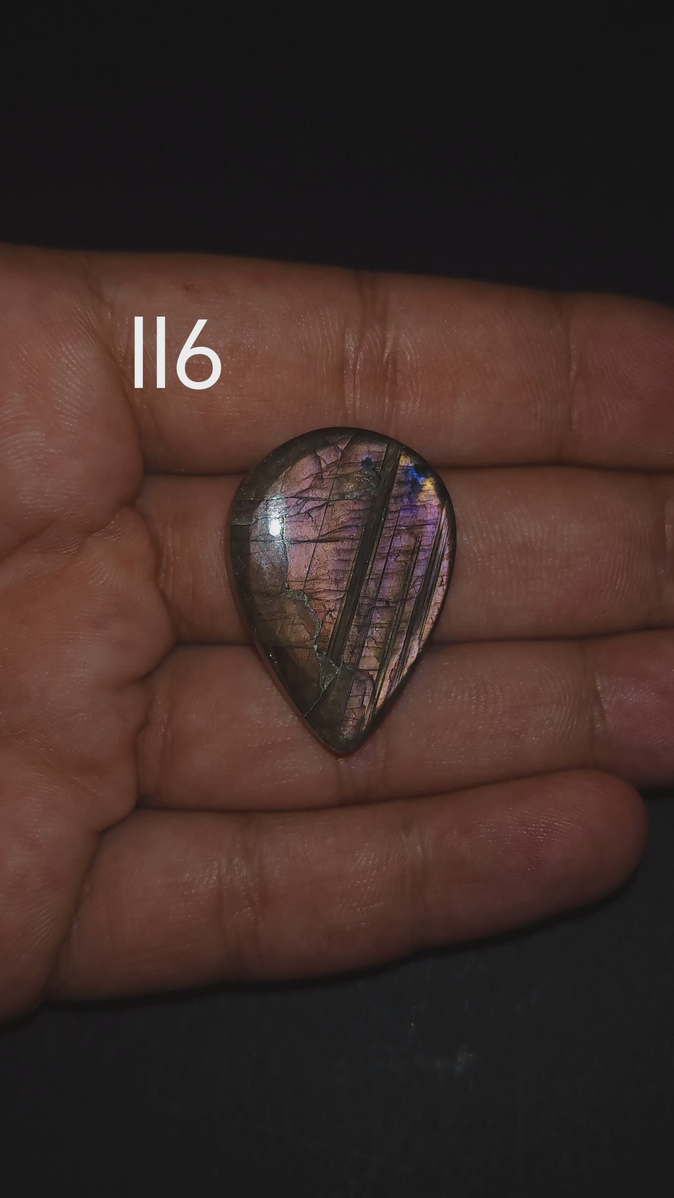 Lila Labradorit kaboson - Ll6
