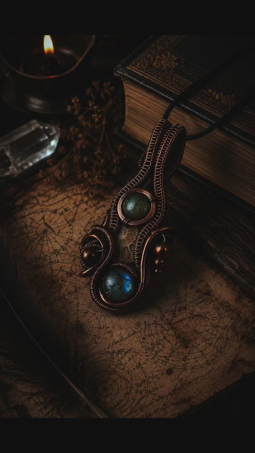 Ananke's Spiral – Ammonites and Labradorite Pendant