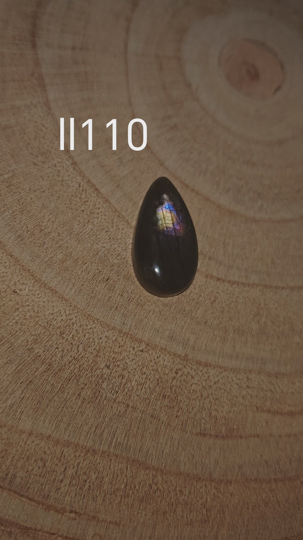 Lila labradorit kaboson - Ll110