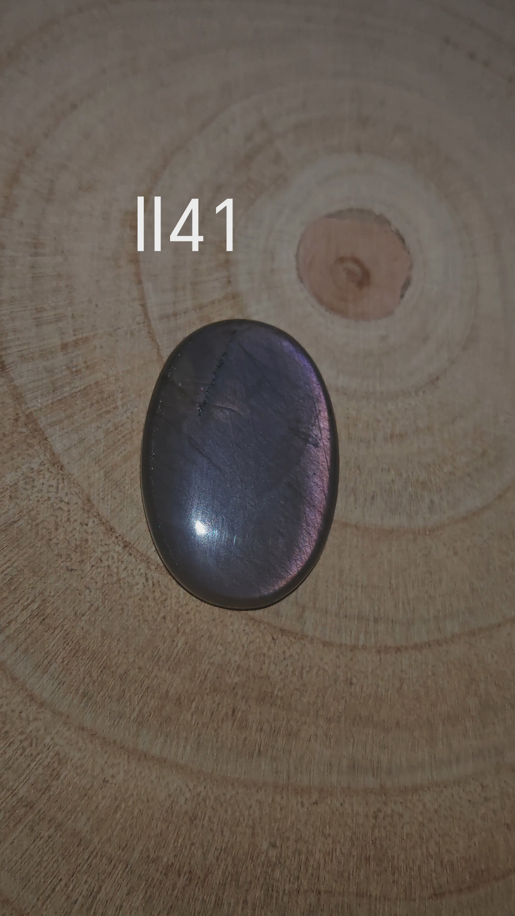 Lila Labradorit kaboson - Ll41