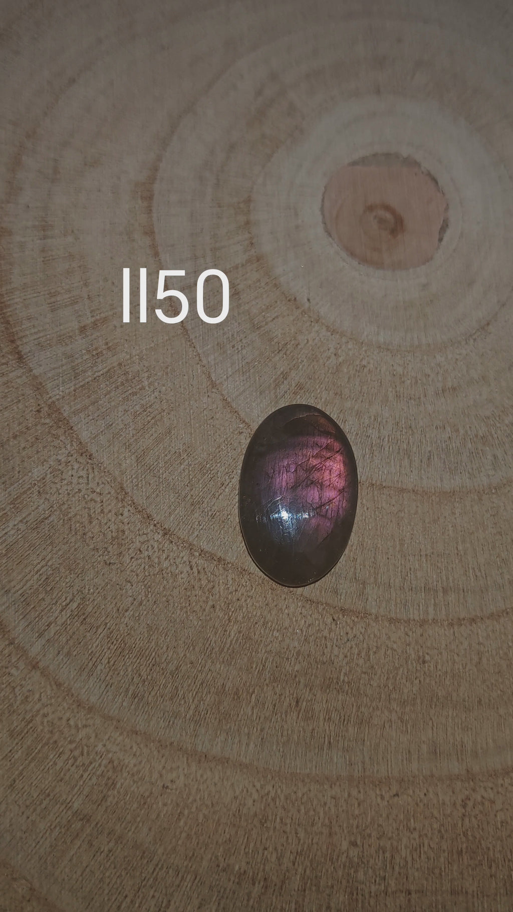 Lila labradorit kaboson – Ll50