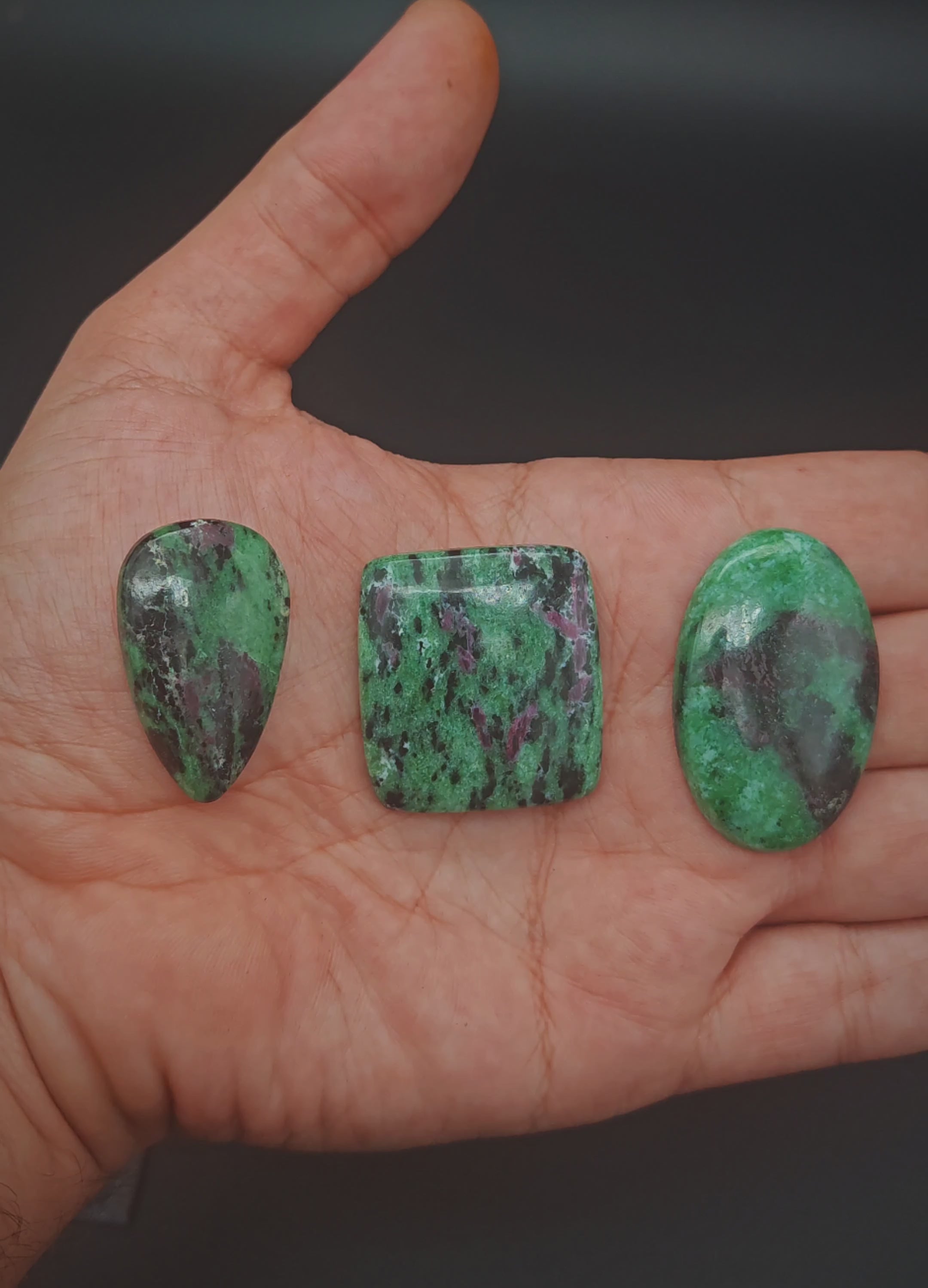 Ruby - Zoisit Cabochons