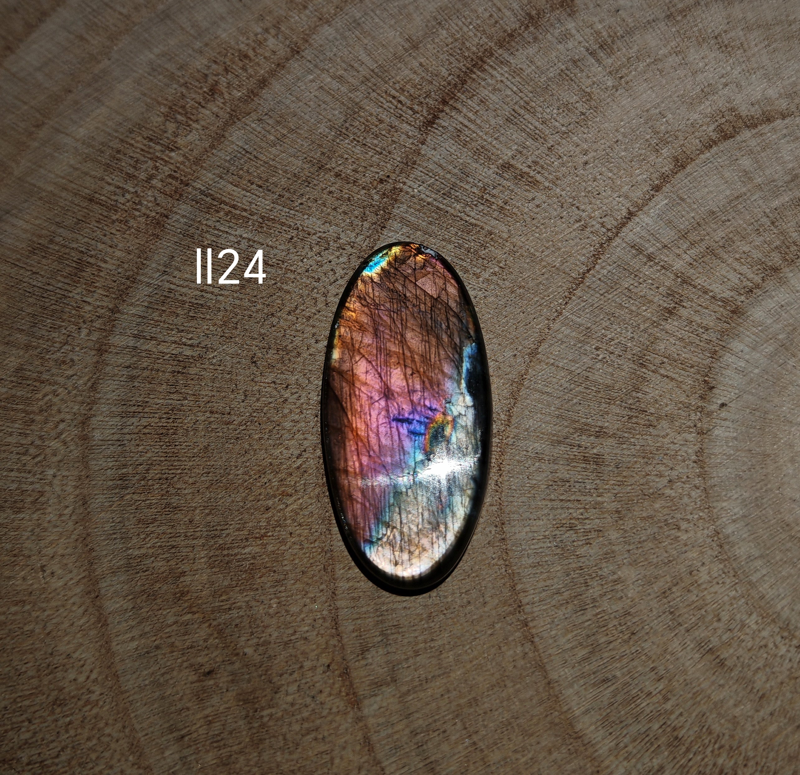  Lila labradorit kabochon Ll24 – természetes kék-ibolya-rózsaszín multicolor flash spektrolit drágakő, ovális

